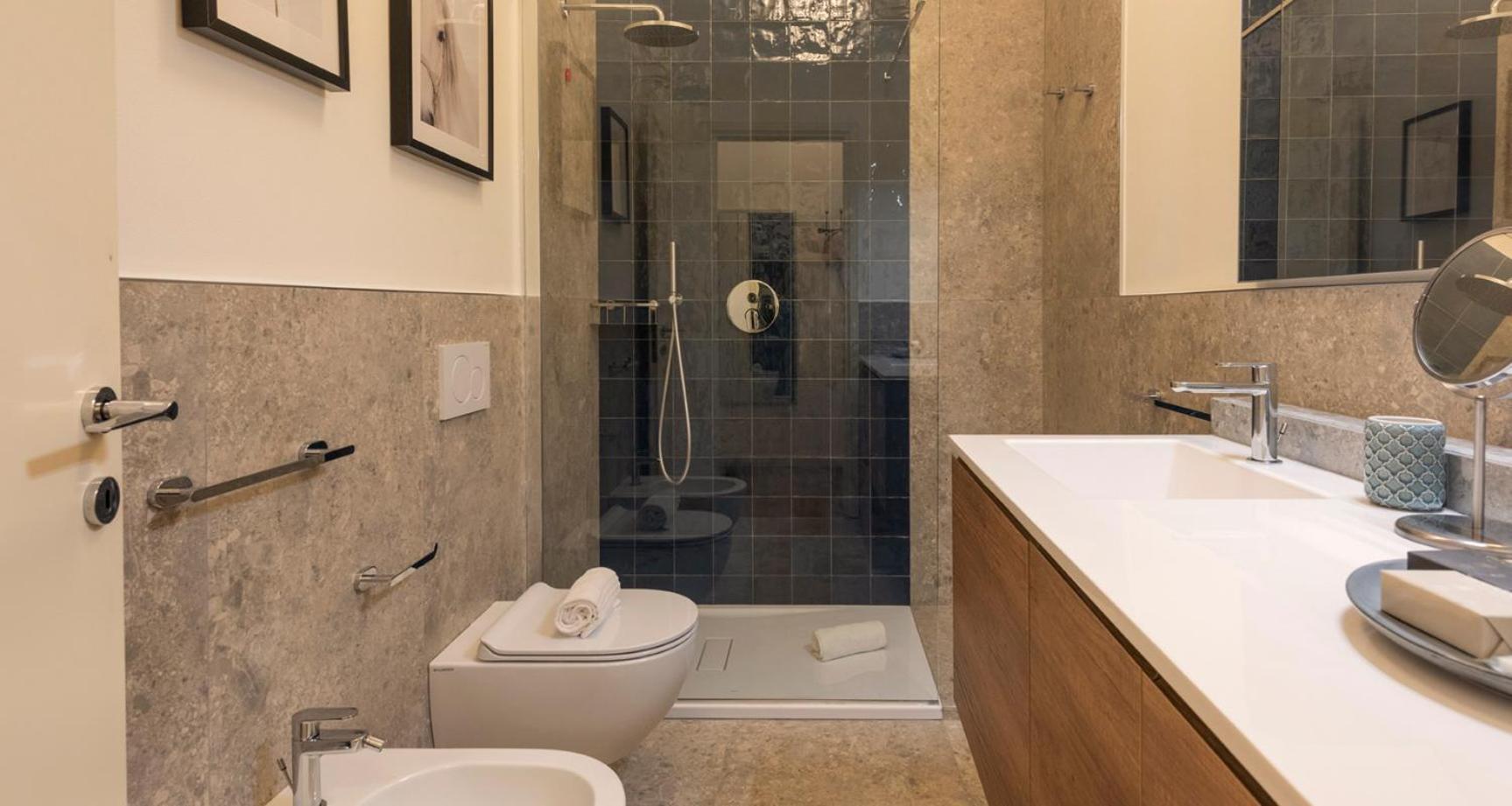 Charming Joivy Flat Next To Duomo Di Como Buitenkant foto