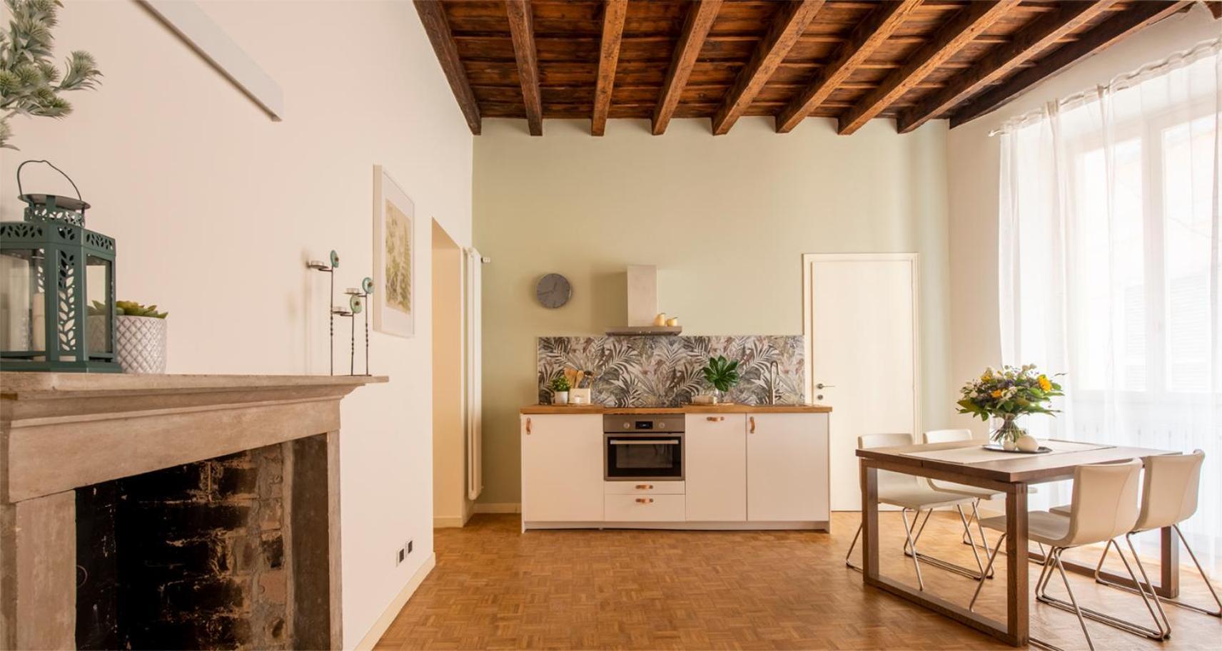 Charming Joivy Flat Next To Duomo Di Como Buitenkant foto